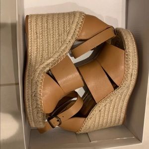 Treasure and bond wedges
